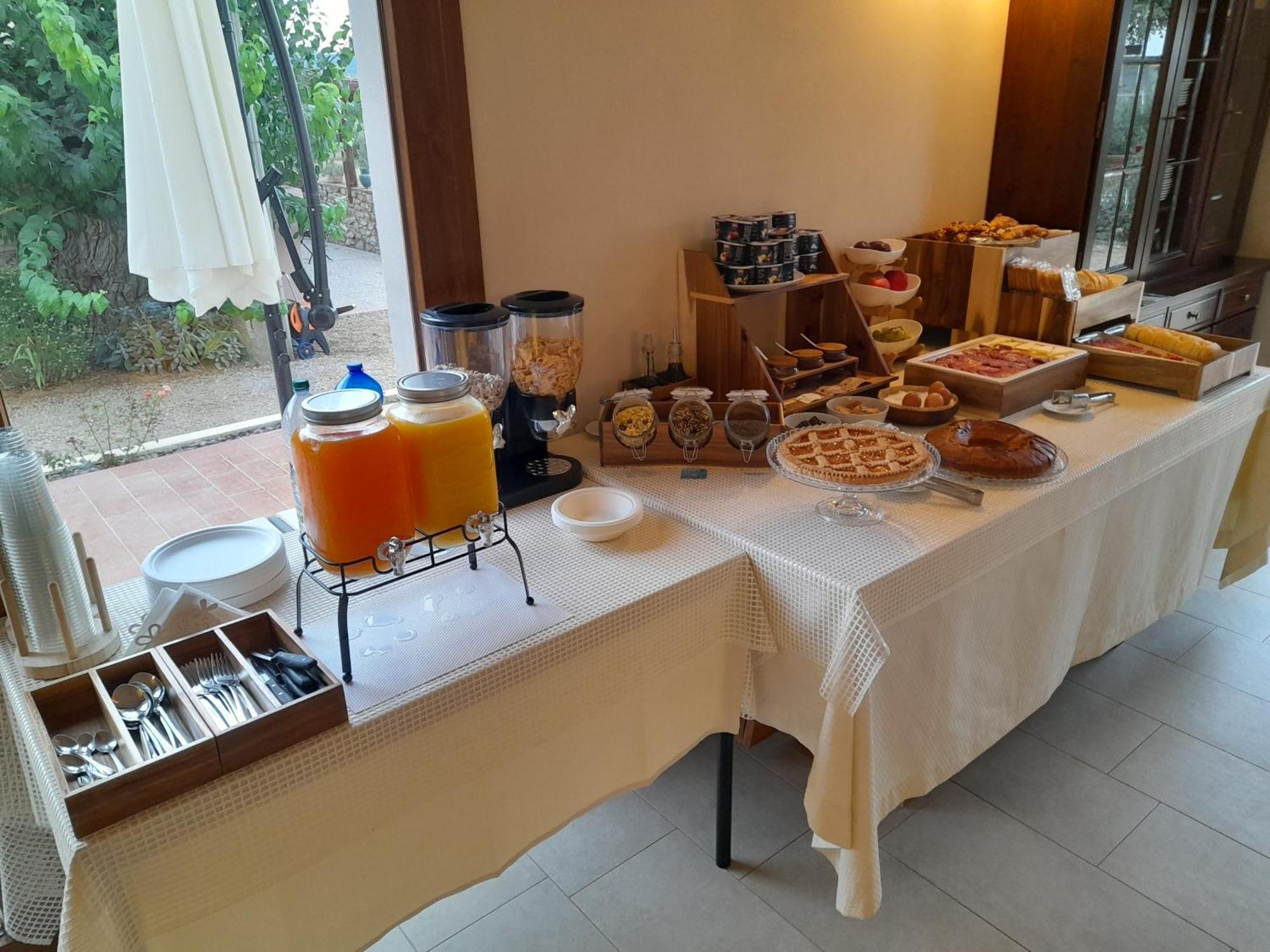 Agriturismo Il Vecchio Olivo Castagneto Carducci Buitenkant foto